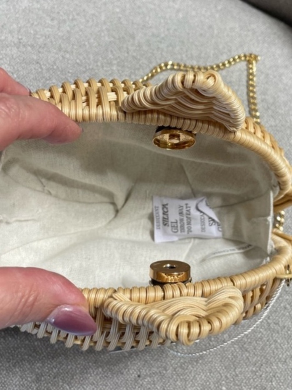 Tommy Bahama Woven Straw Fish Crossbody Bag - Picture 9 of 9